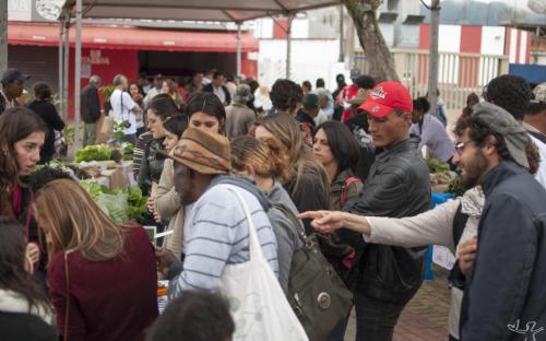 A praça Nossa Senhora da Guia, em Eldorado, foi o palco da sexta edição da feira de trocas 